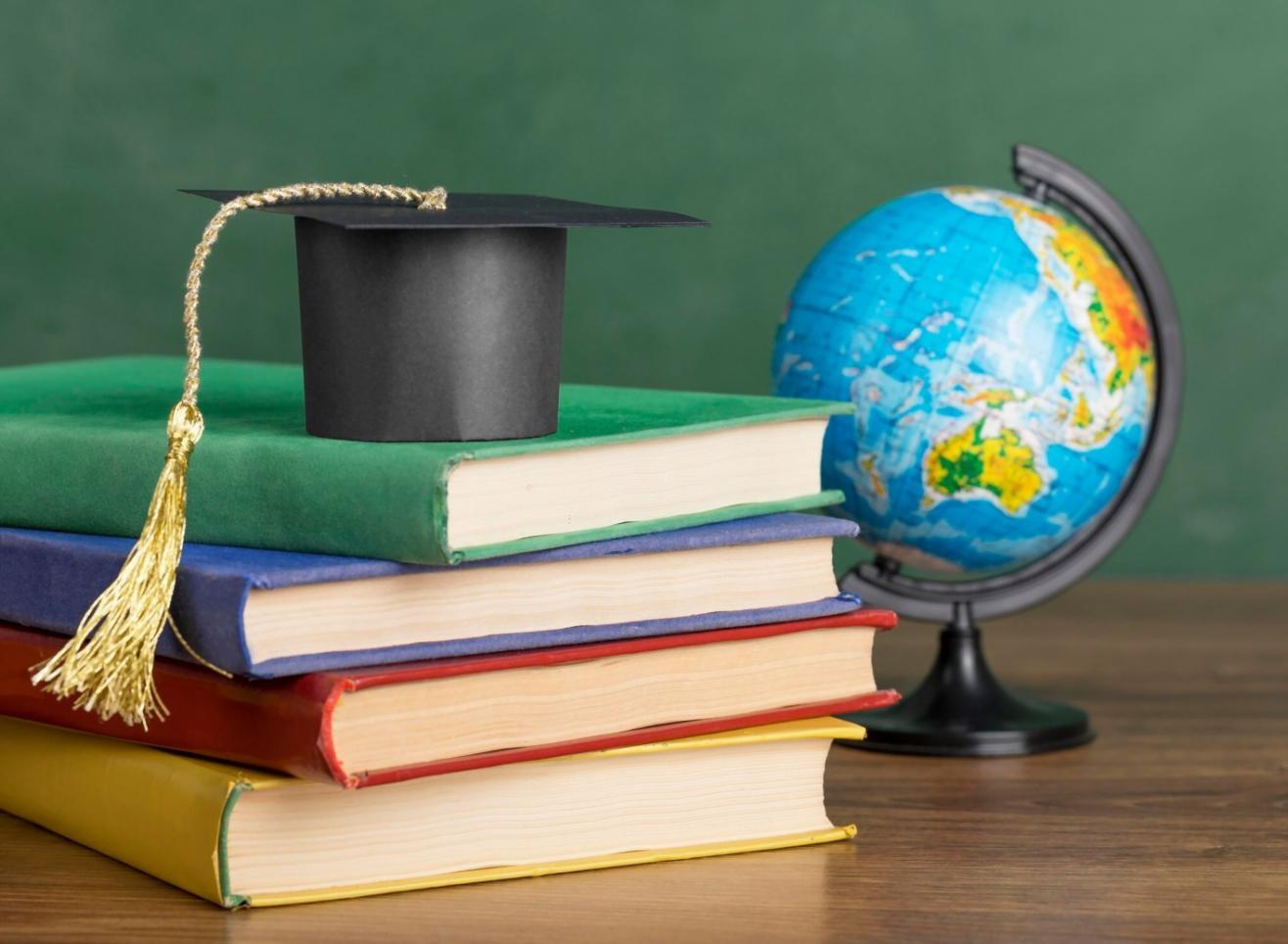 Sesión de análisis presupuestario con empresarios